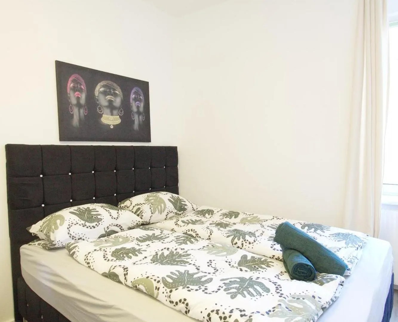 Room In Meidling Wh3 contacts