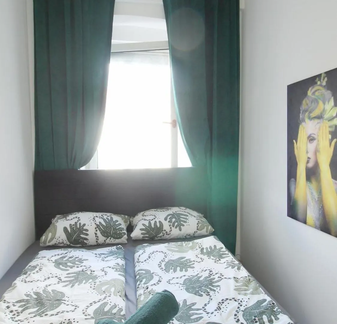 Homestay Room In Meidling Wh3 Vienna